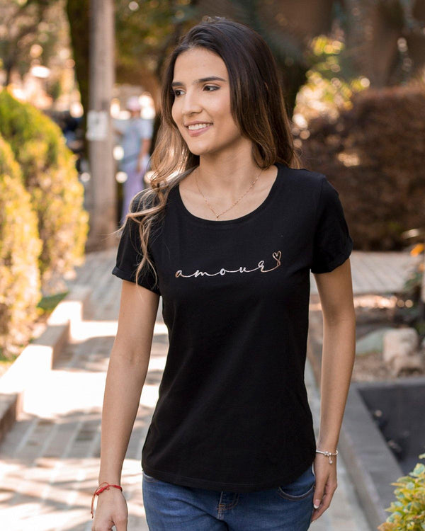 Camiseta negra estampado amour - Apoštol Q.C.