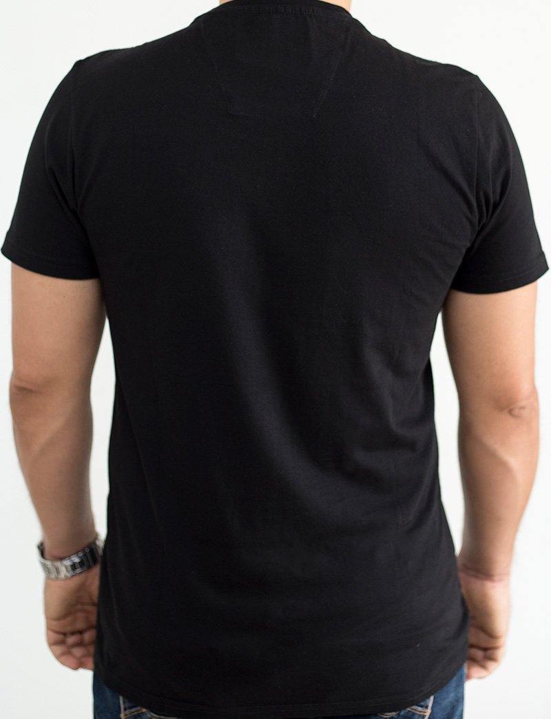 Camiseta Negra / Regular Fit - Apoštol Q.C.